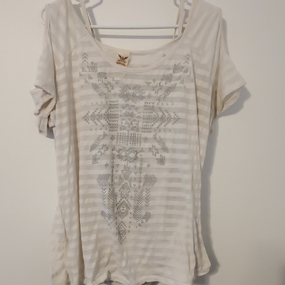 White tank with cover